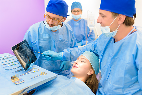 FREQUENT DENTAL SCALING FOR IMPROVED RESULTS AFTER TOTAL KNEE ARTHROPLASTY